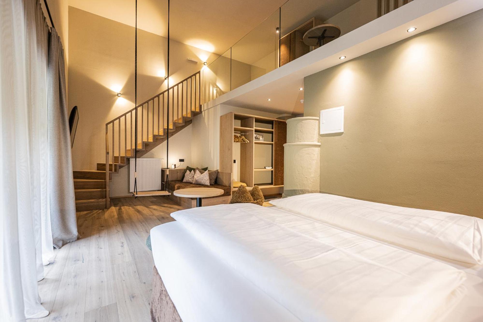 Hotel Löwe Innichen Exteriör bild